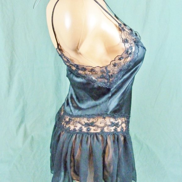 Victorias Secret Medium Babydoll Nighty Chemise - Picture 12 of 12